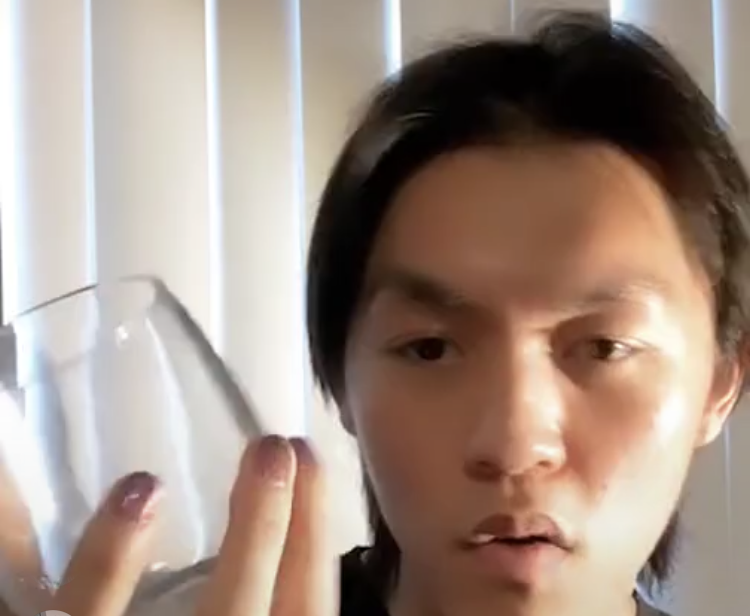 Drinking Water with Alejandro (Junyao) Zhang ’21